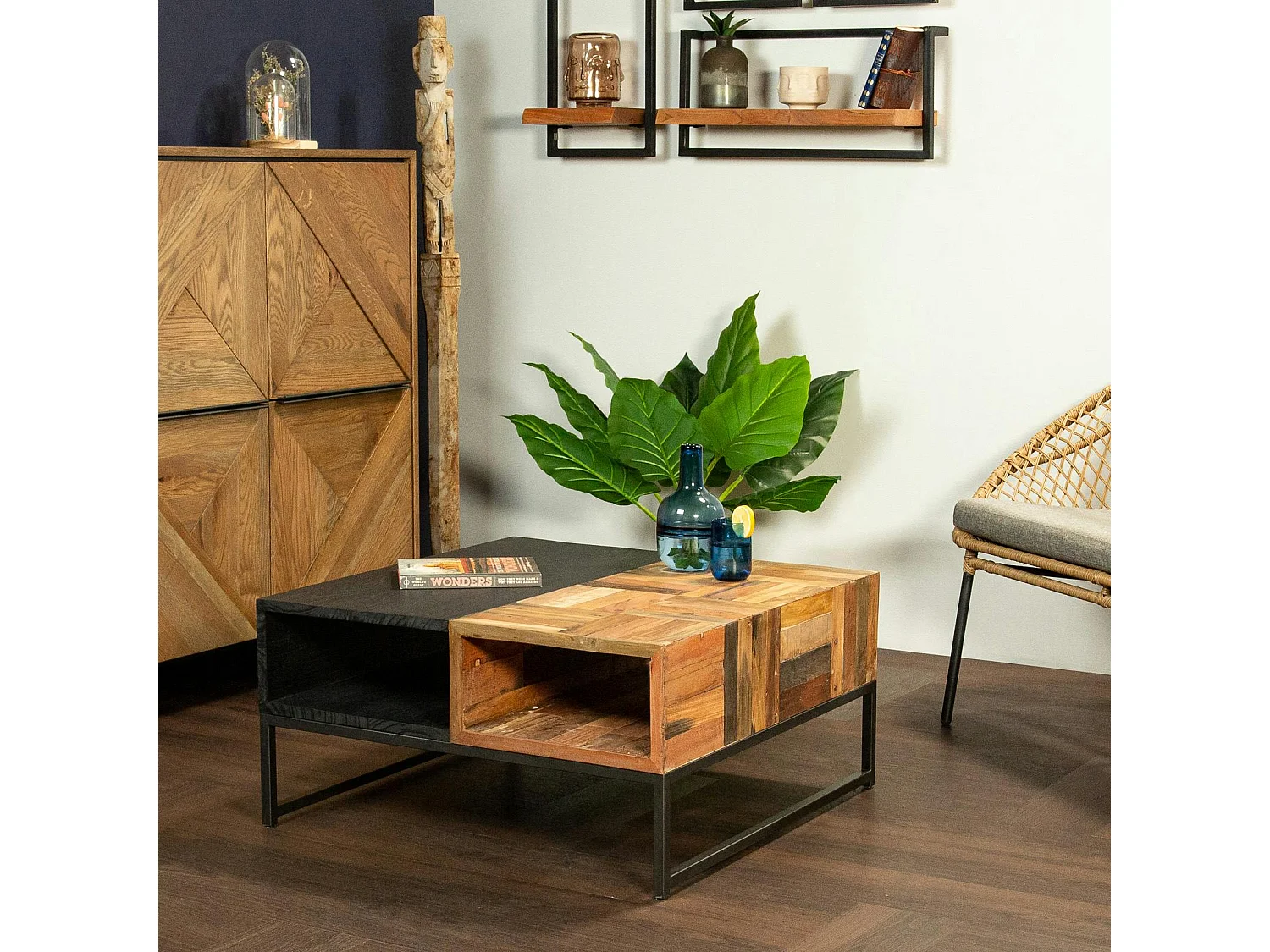 Table basse carrée bois recyclé de bateau métal DUMAI