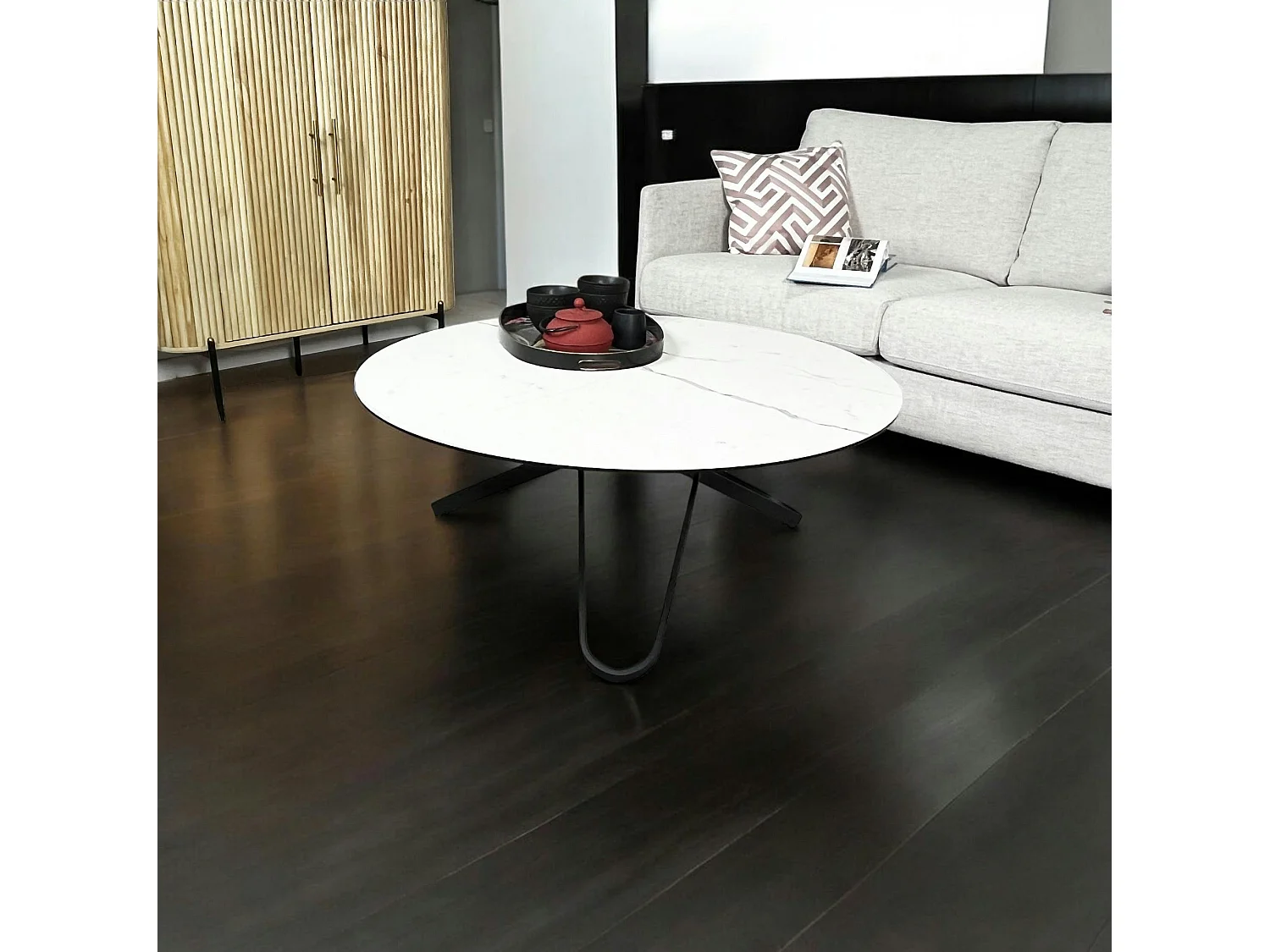 Table basse ronde en céramique marbrée blanche LOMBARDIE