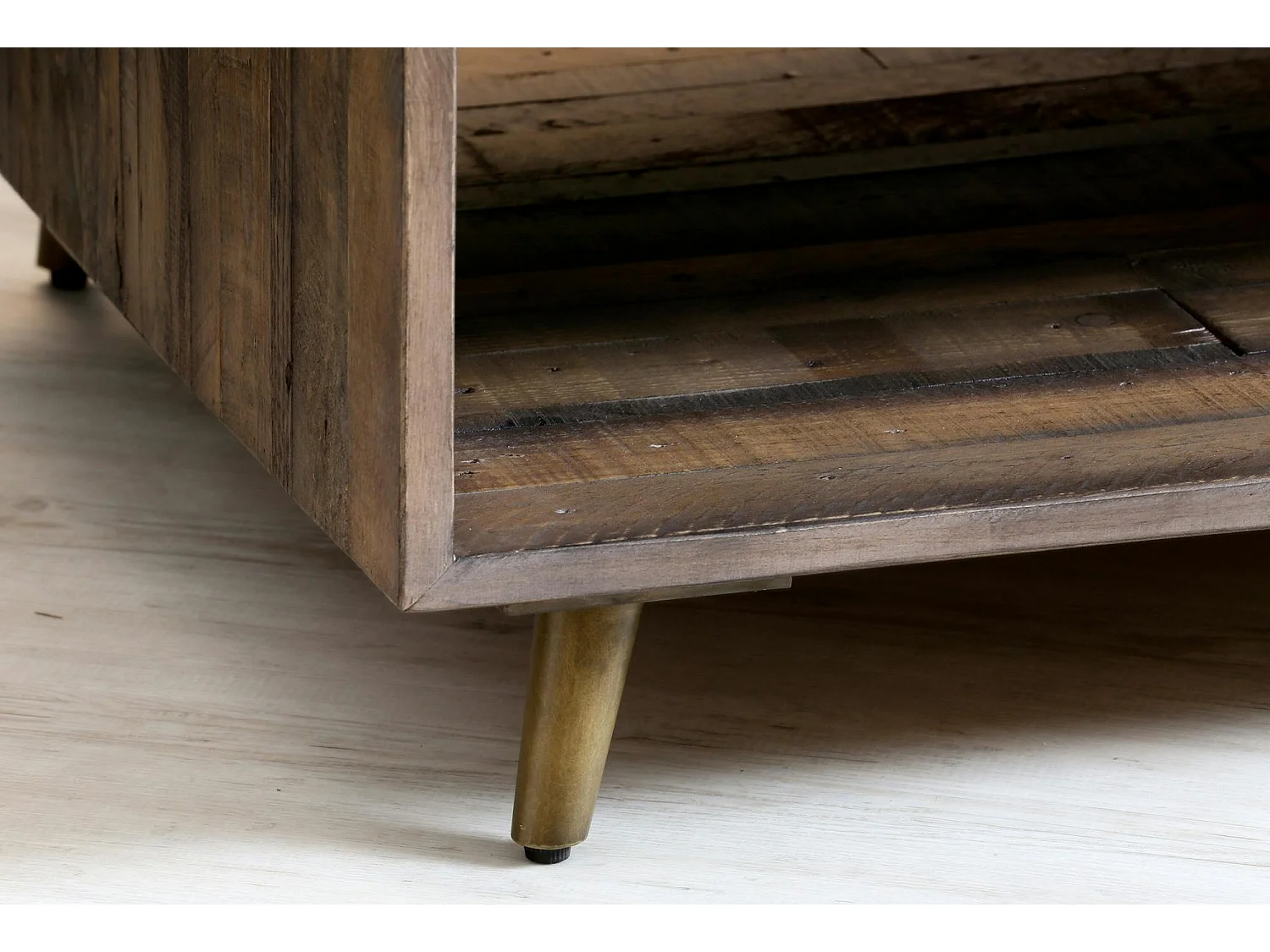 Table basse double plateau bois recyclé piètement effet laiton vieilli ADÉLAÏDE