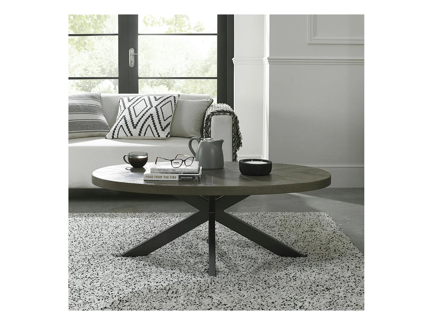 Table basse ovale en marqueterie de chêne ARLINGTON