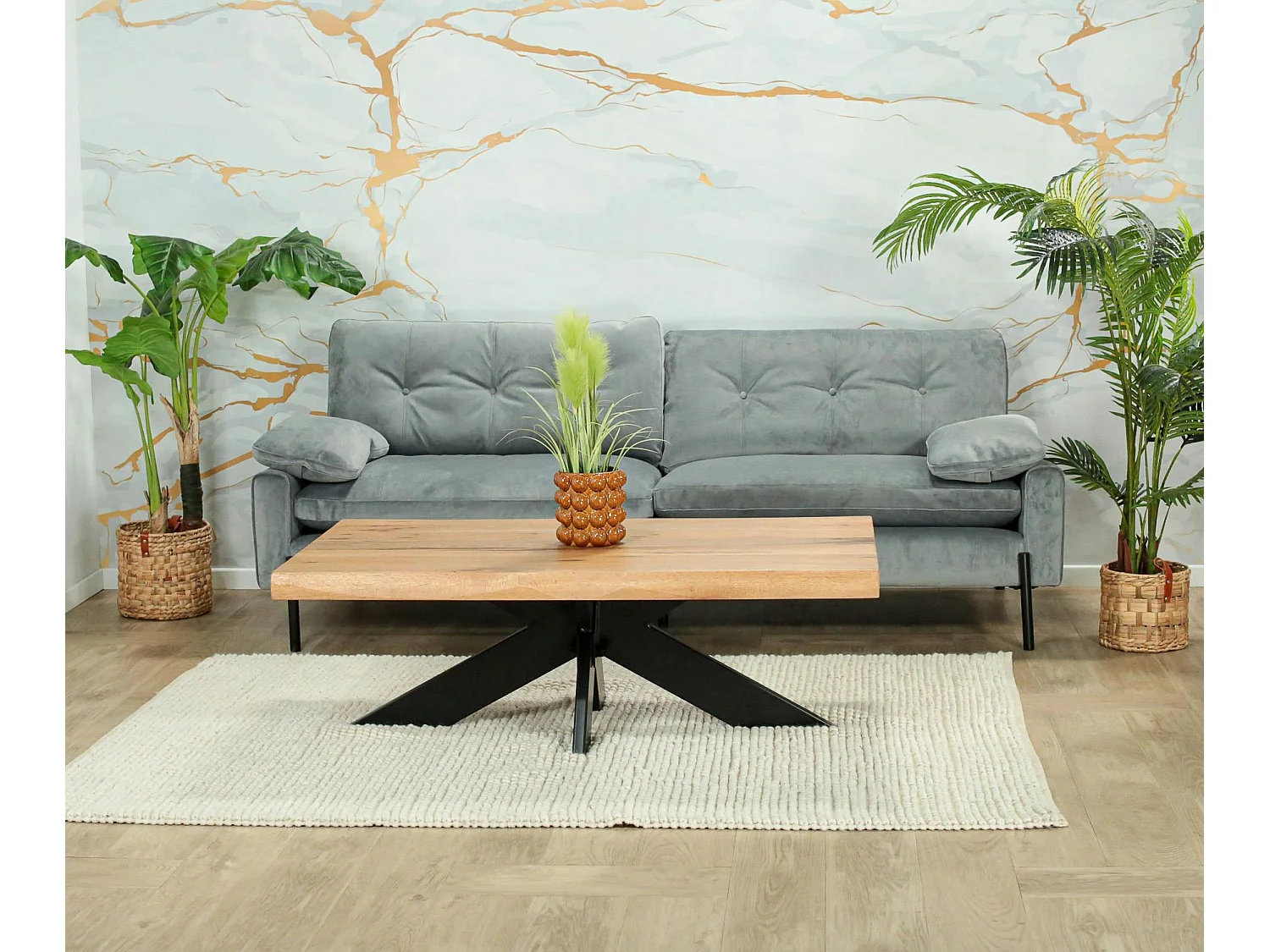 Table basse design en chêne huilé avec bords naturels PALERME