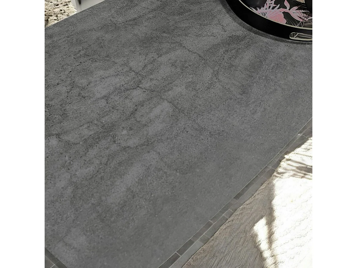 Table basse en céramique anthracite bords ronds LOMBARDIE