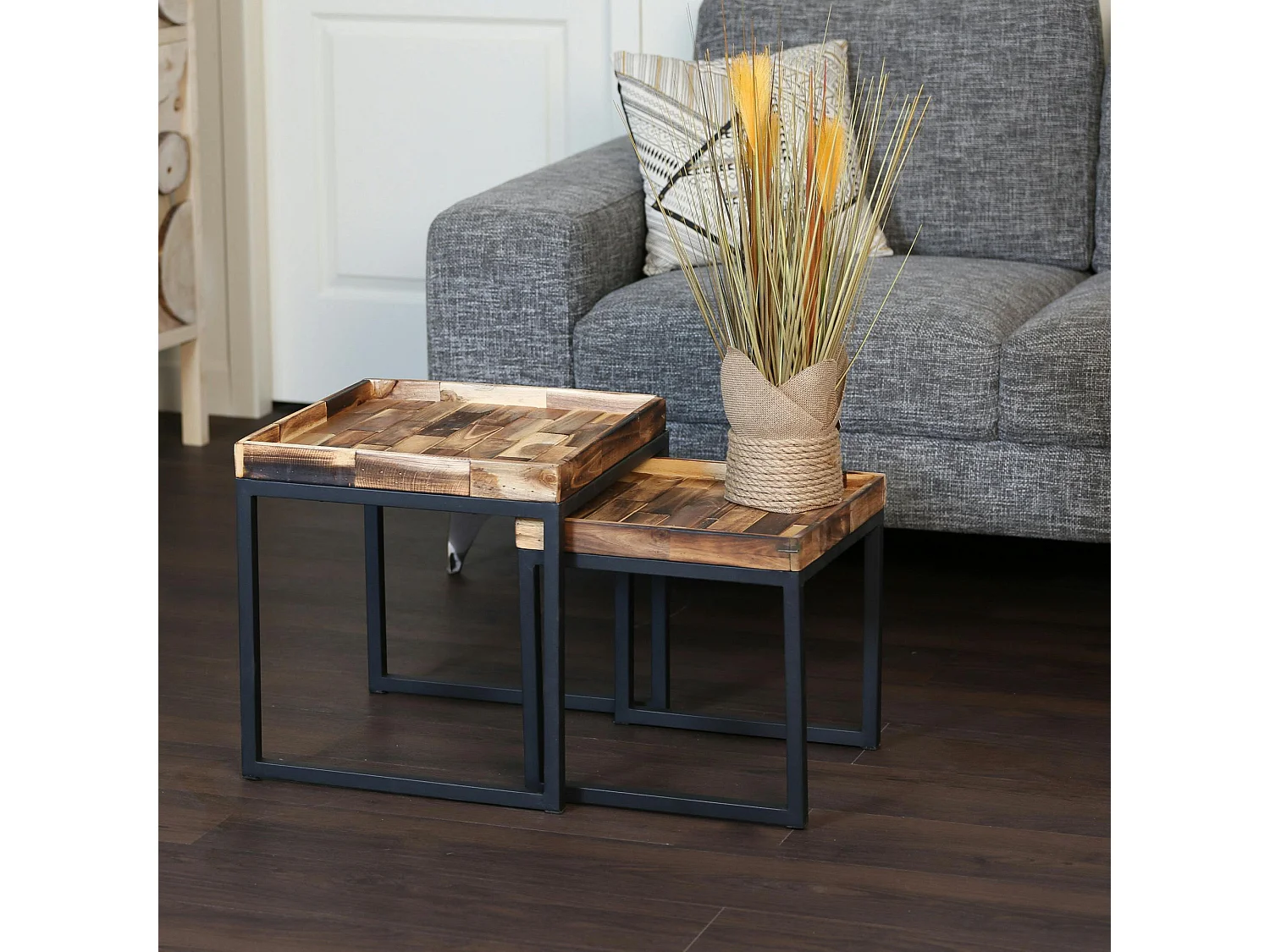 Table gigogne carrée en bois d'acacia recyclé (lot de 2)