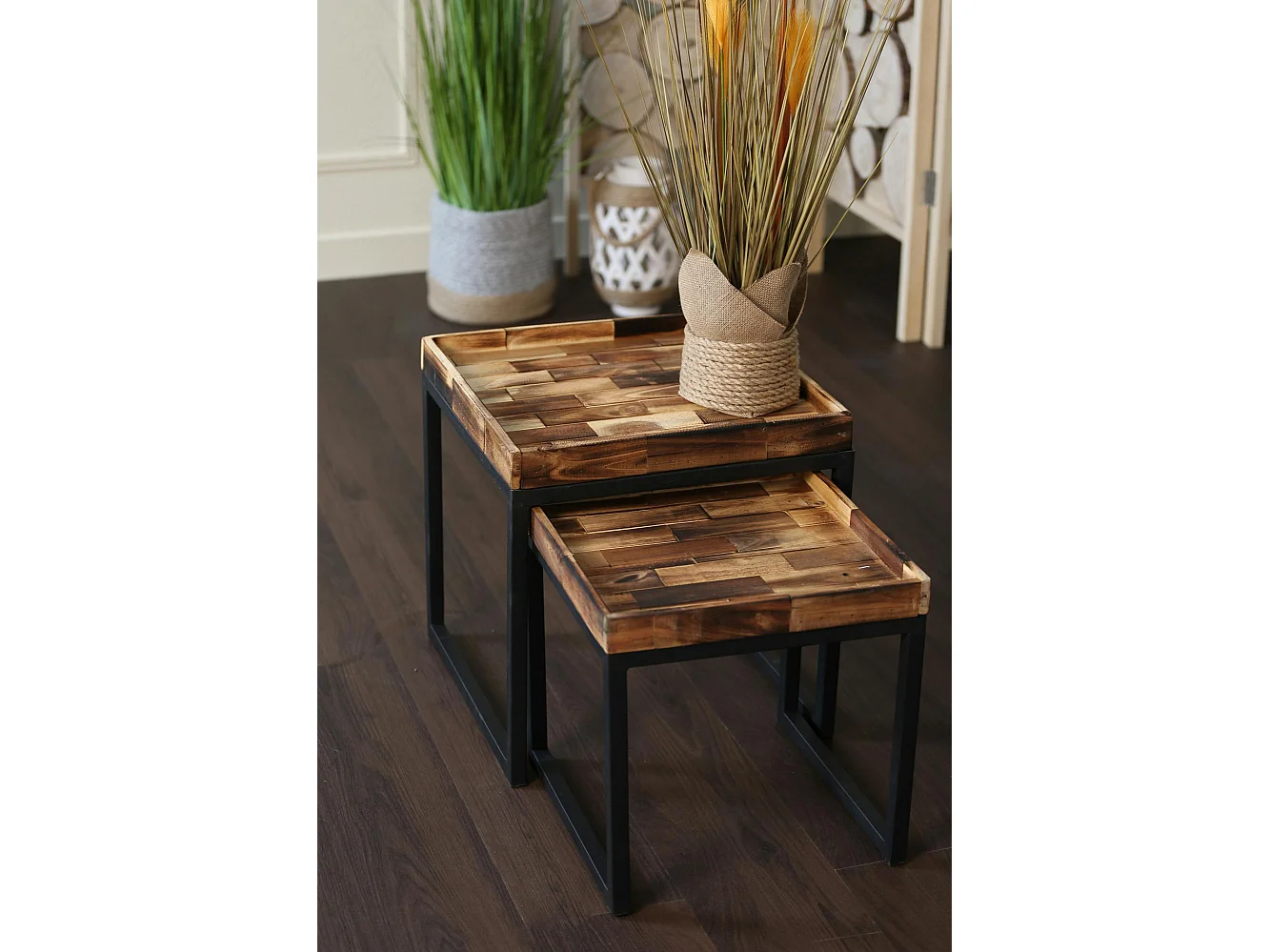 Table gigogne carrée en bois d'acacia recyclé (lot de 2)