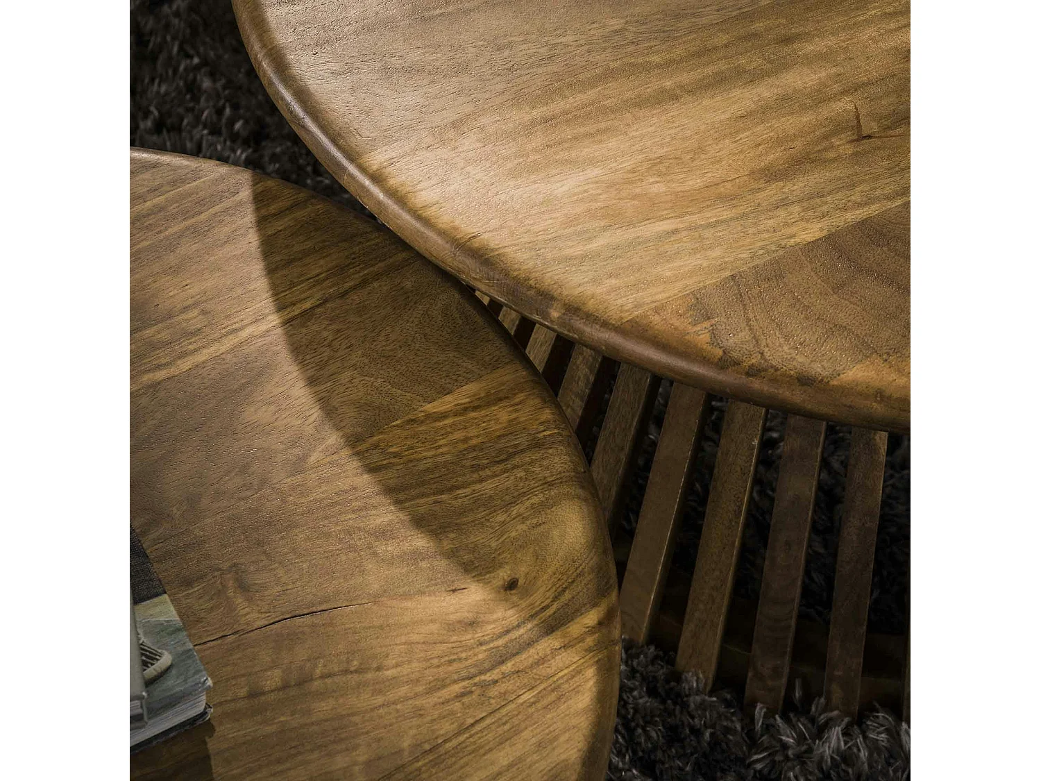 Table basse ronde gigogne motif baguette en bois de manguier (lot de 2) DELHI