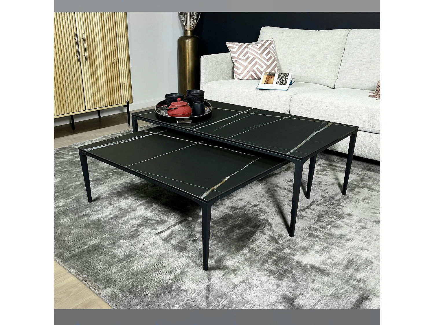 Table basse gigogne en céramique noire marbrée (lot de 2) LOMBARDIE