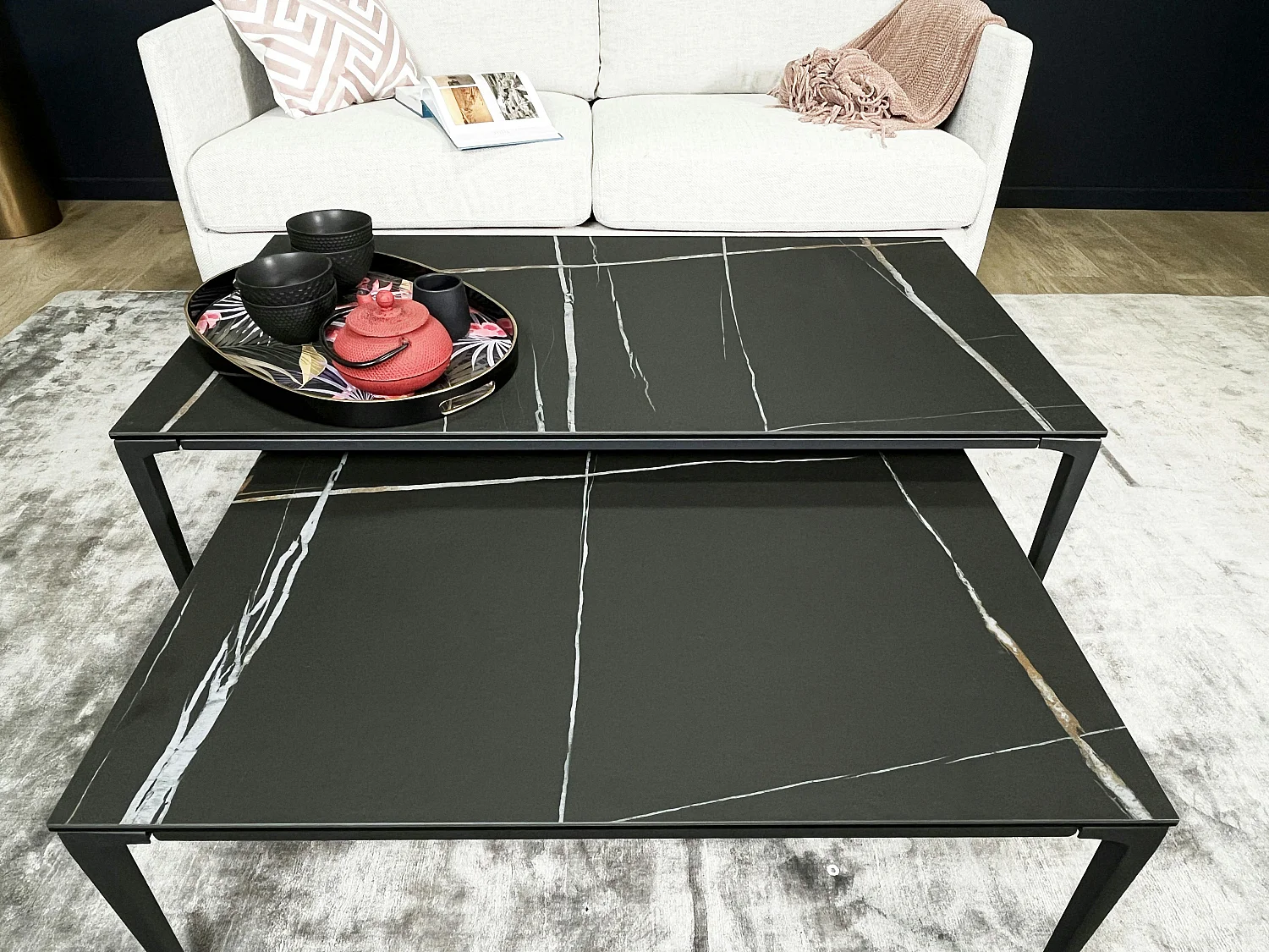 Table basse gigogne en céramique noire marbrée (lot de 2) LOMBARDIE