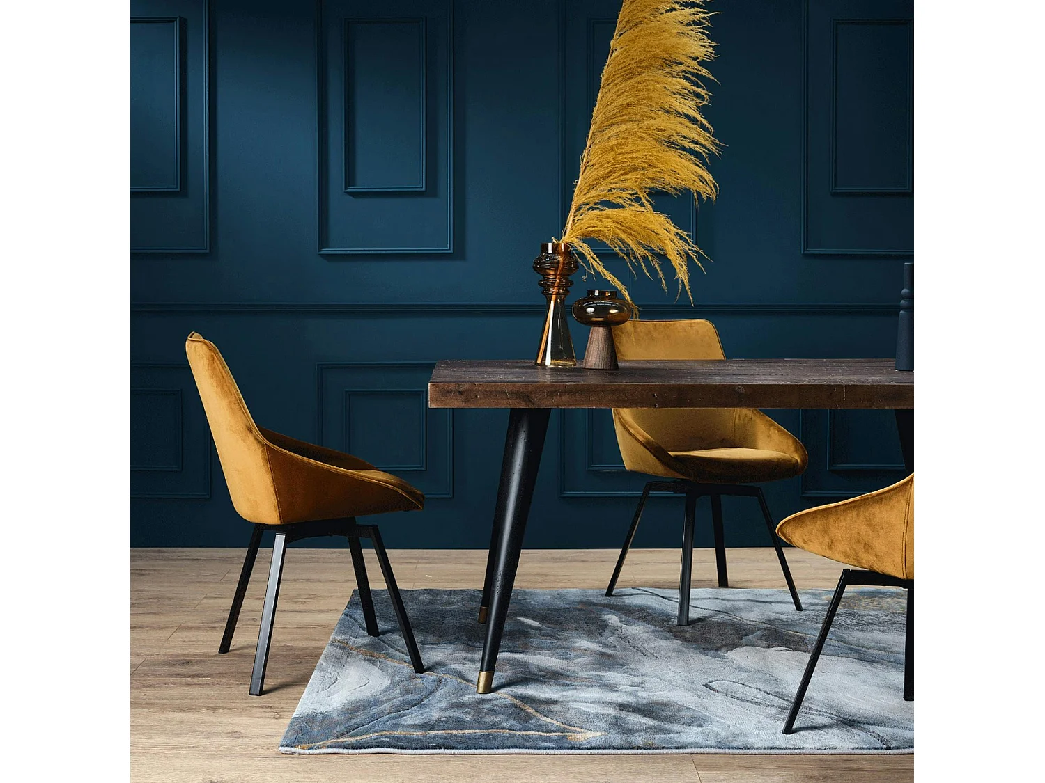 Chaise pivotante moderne en velours doré OKA (Lot de 2)