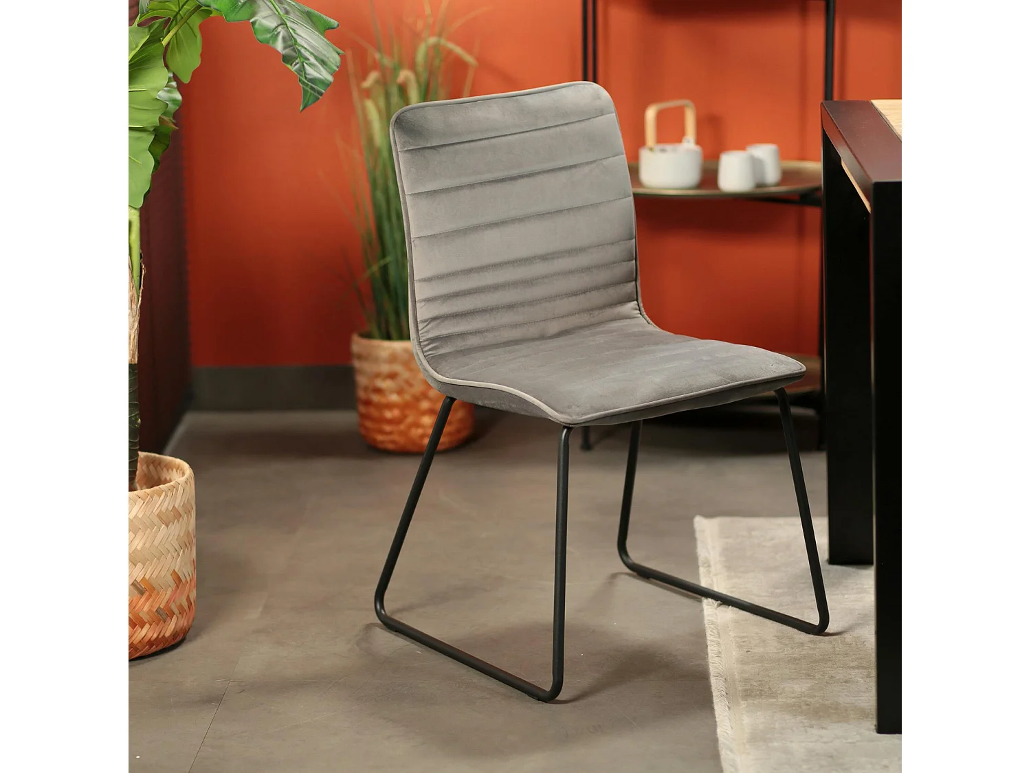 Chaise grise motif ligne (lot de 2) BURGOS