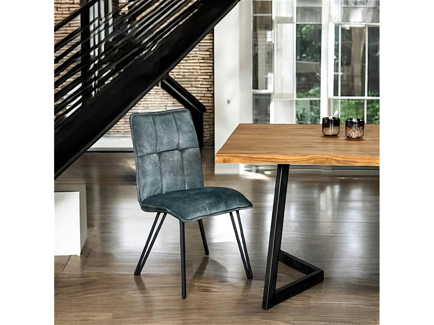 Chaise de salle à manger bleu pétrole avec pieds épingle (lot de 2) MALMOE