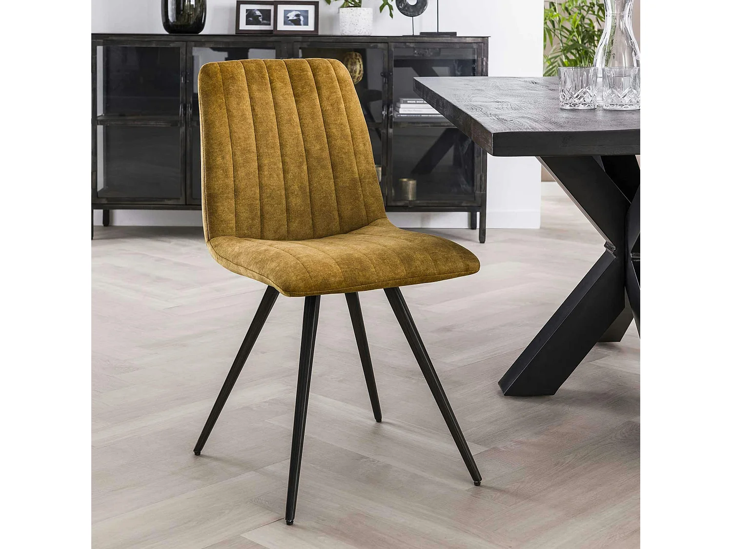 Chaise de salle à manger en velours moutarde JAVA (lot de 2)