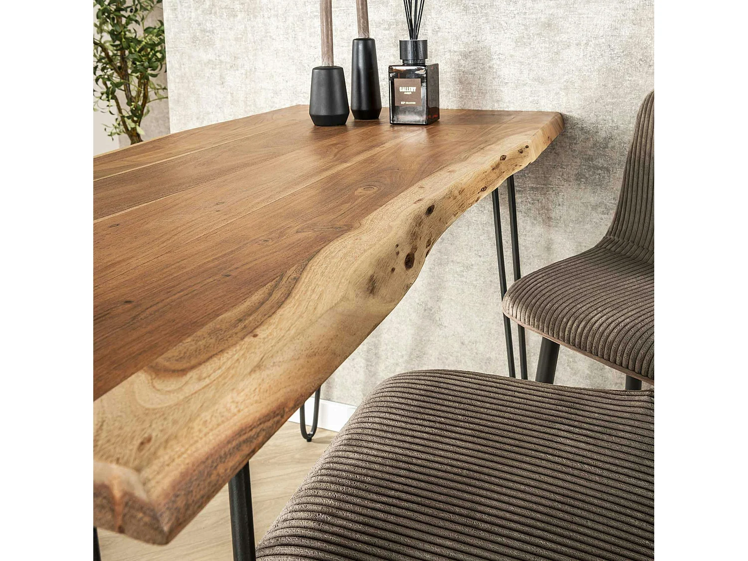 Table haute en bois massif bordure naturelle 130 cm MELBOURNE