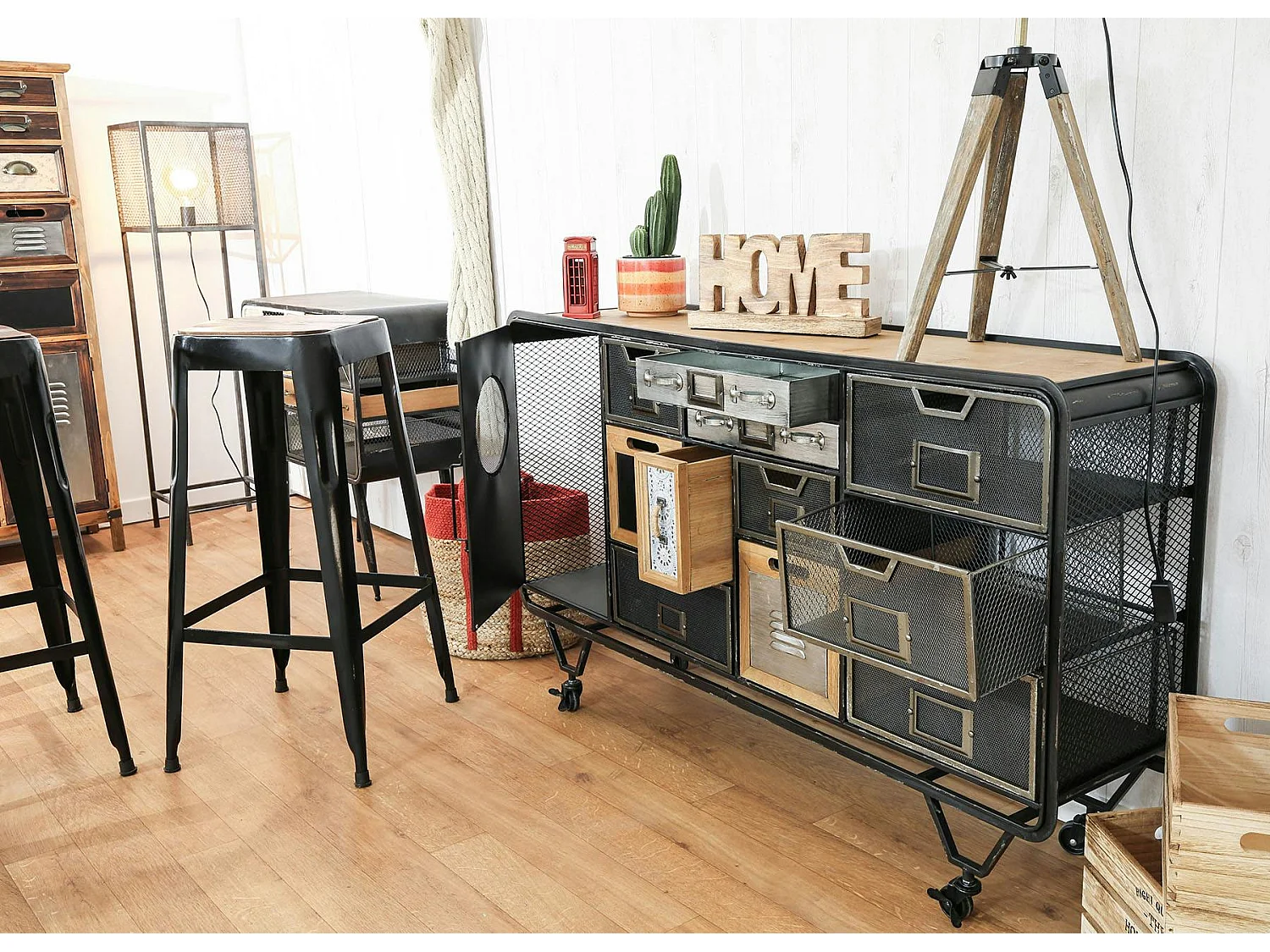 Commode industrielle métal bois sur roulettes Lamphun
