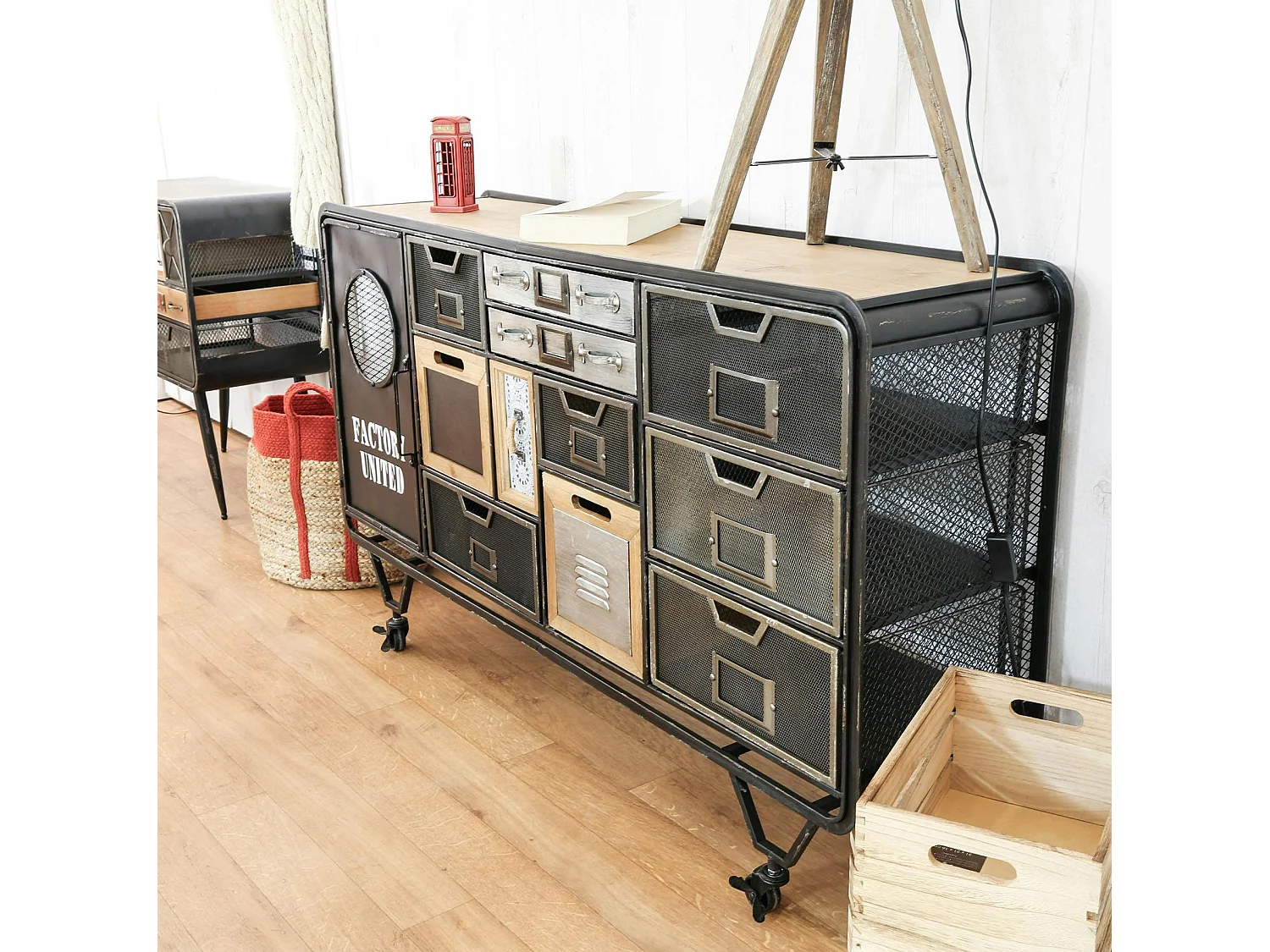Commode industrielle métal bois sur roulettes Lamphun