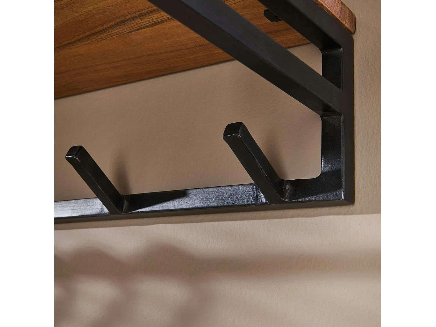 Portemanteau mural en bois d'acacia 6 patères + 1 tringle TRIBECA