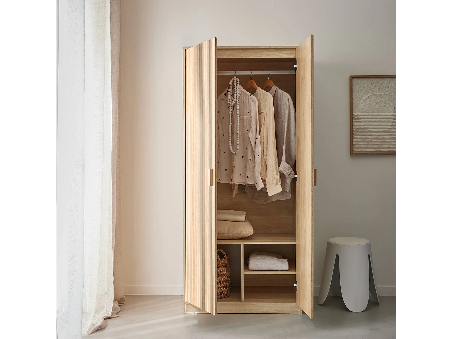 Vestidor, armario de dos puertas natural