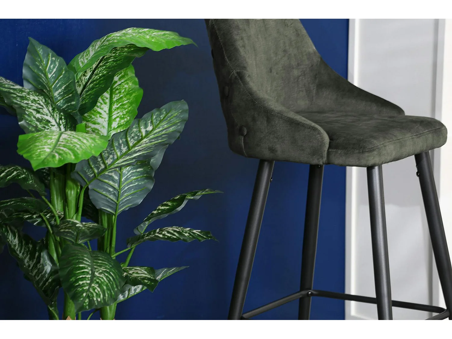 Chaise de bar velours vert kaki (lot de 2) MALMOE