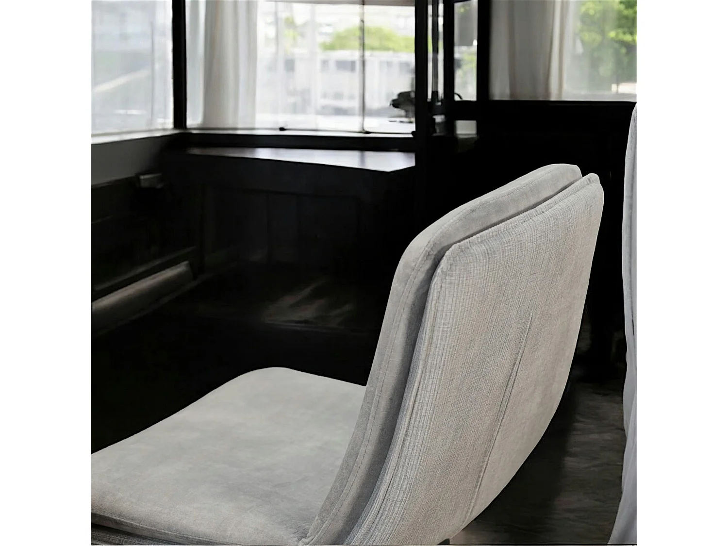 Chaise de bar en velours gris à double coussinage (lot de 2) OKA