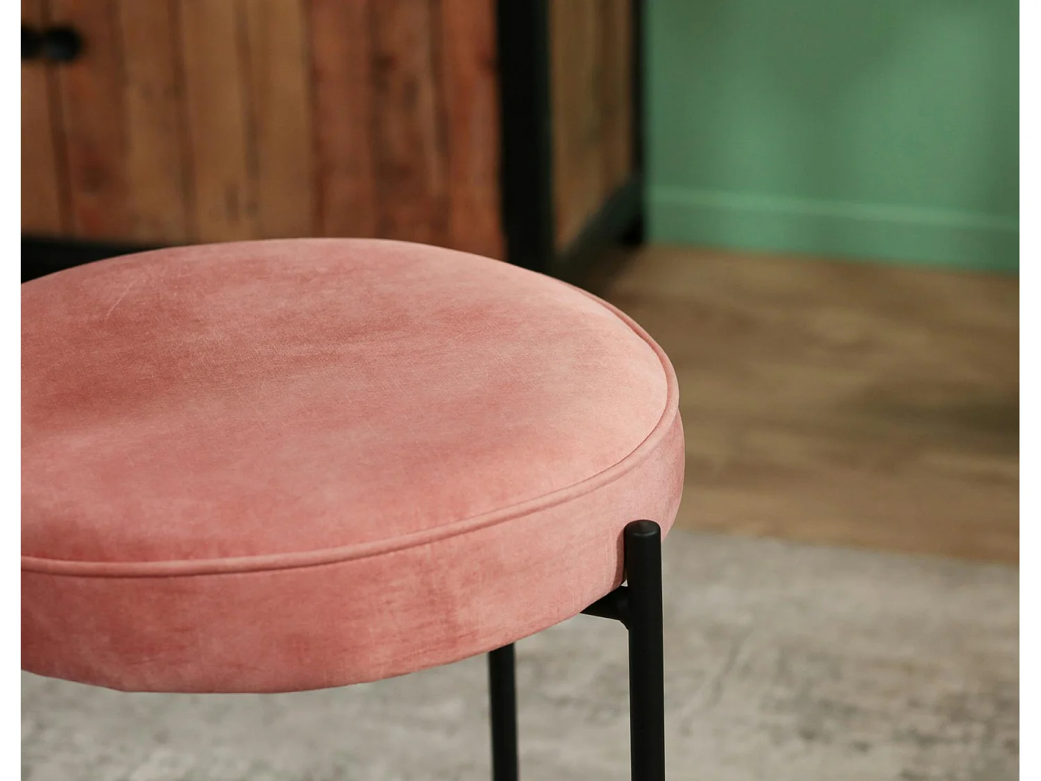 Tabouret de bar design en velours rose pâle FLORENCE (lot 2)
