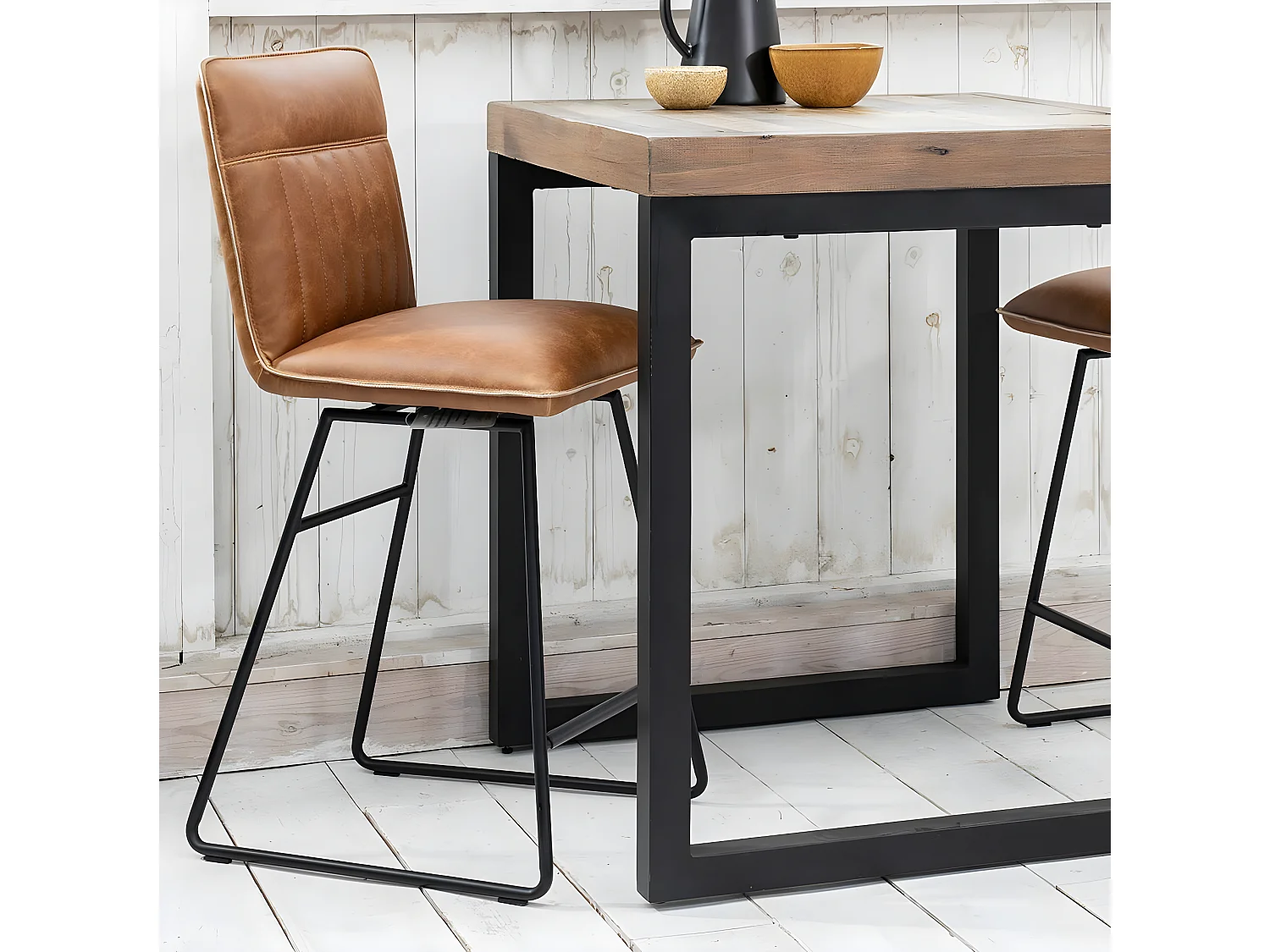 Chaise de bar pivotante camel used OKA (lot de 2)