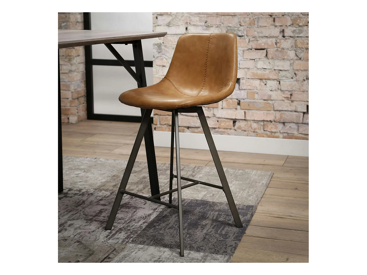 Chaise de bar camel coutures apparentes pieds étoile HELSINKI