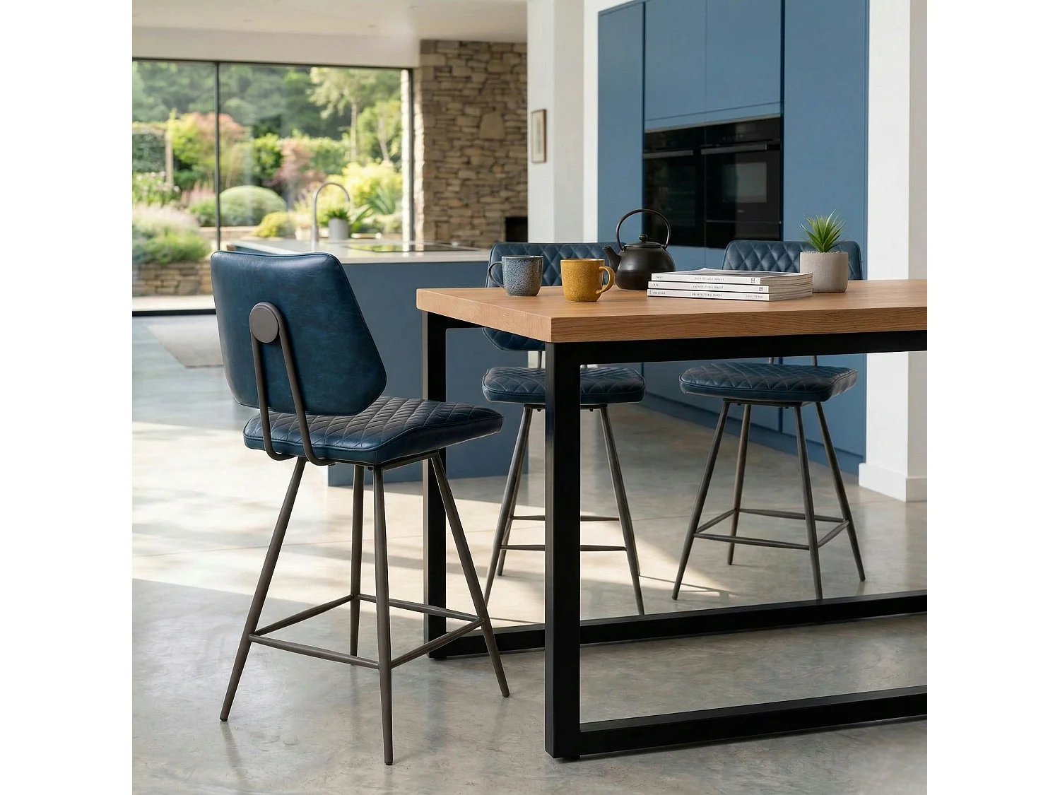 Chaise de bar industrielle bleu foncé SALERNE