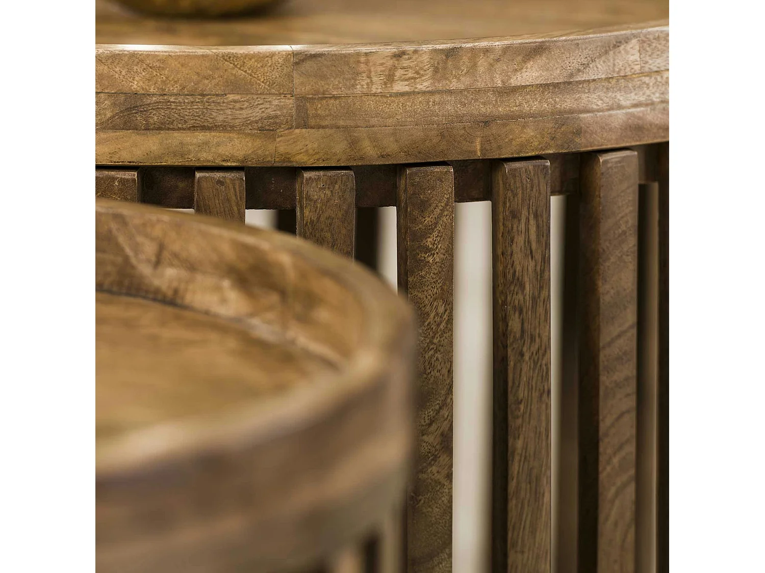 Table basse ronde ajourée en manguier (lot de 2) DELHI