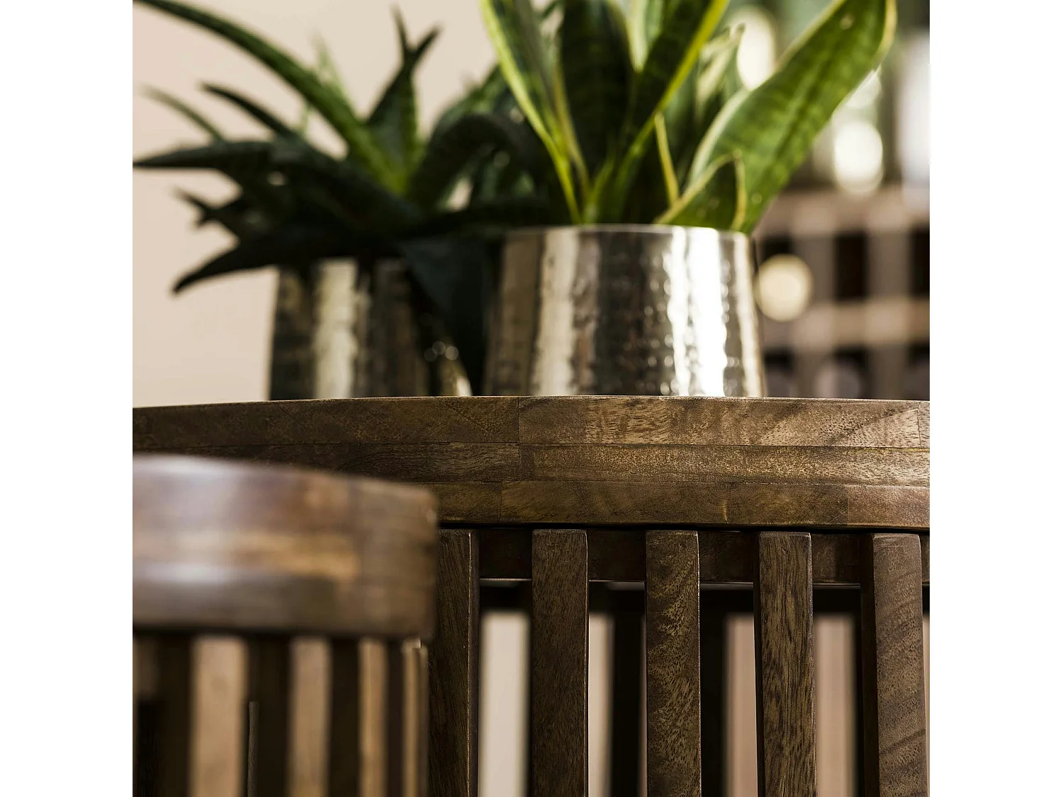 Table basse ronde ajourée en manguier (lot de 2) DELHI