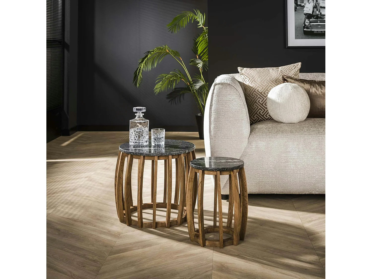 Bout de canapé en marbre noir et bois de manguier (lot de 2) DELHI