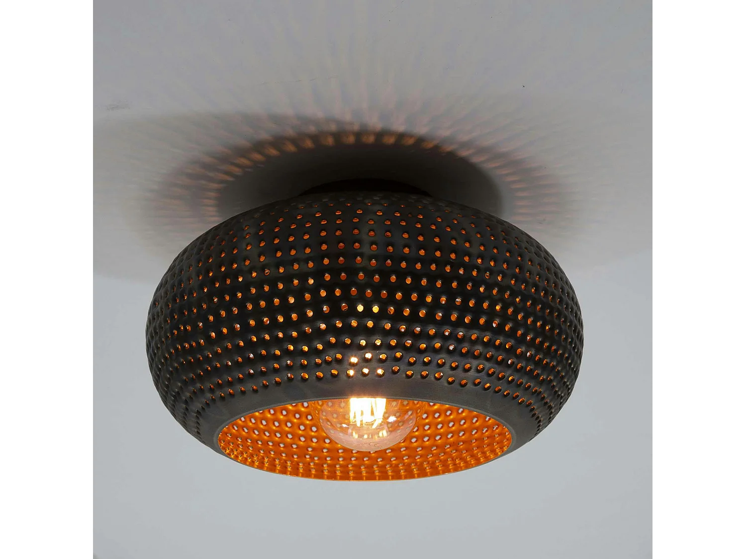 Plafonnier rond ajouré en métal brun sombre Ø35 cm JAVA