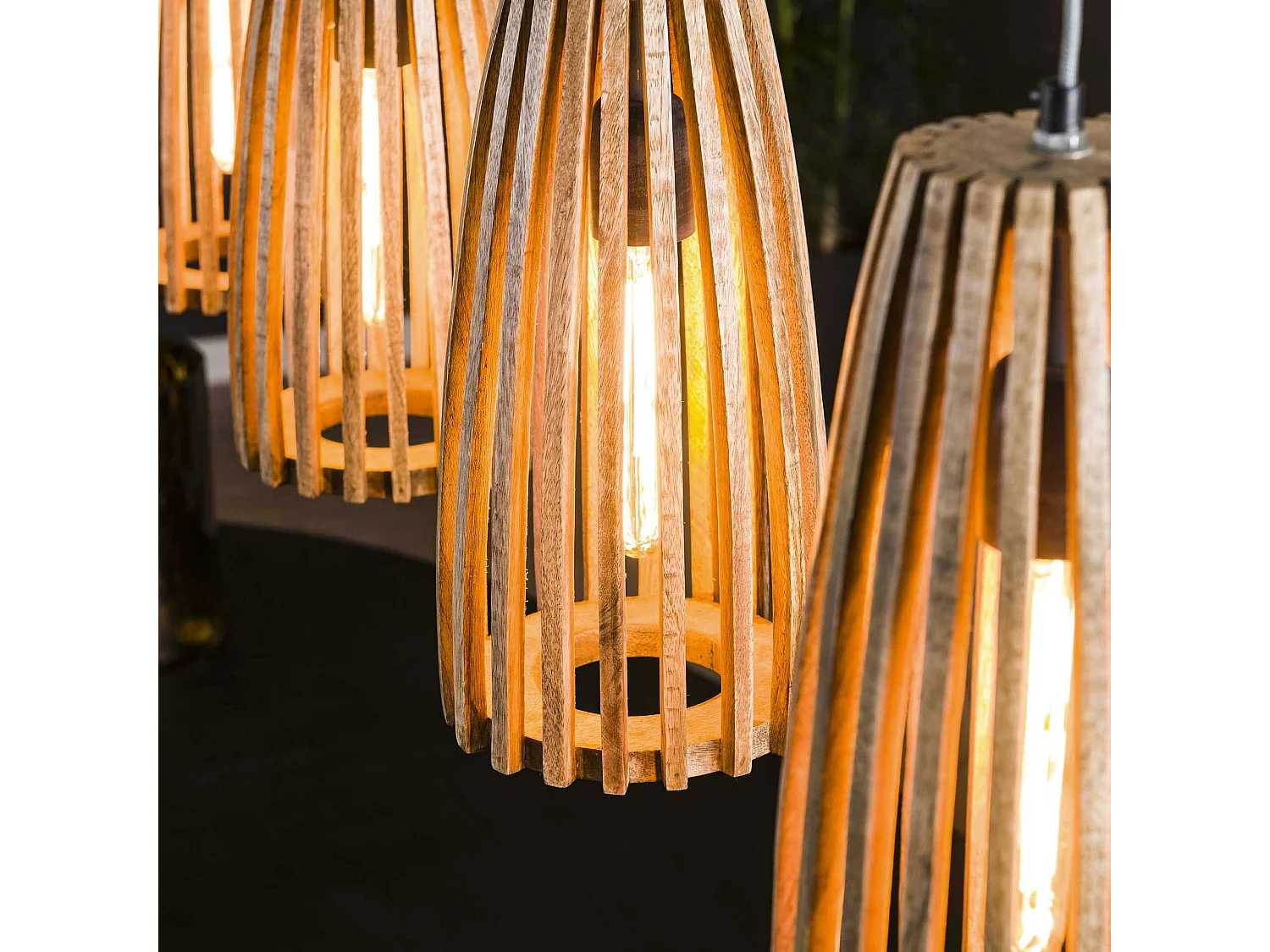 Suspension en bois ajourée 4 lampes LUCKNOW