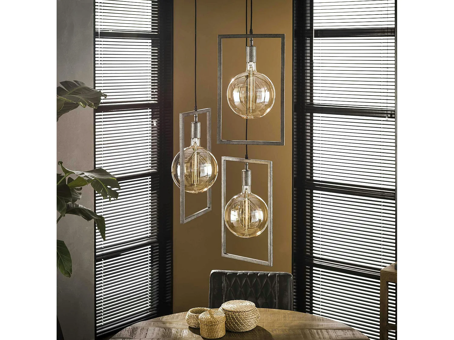 Suspension industrielle graphique 3 lampes cadre métal TRIBECA