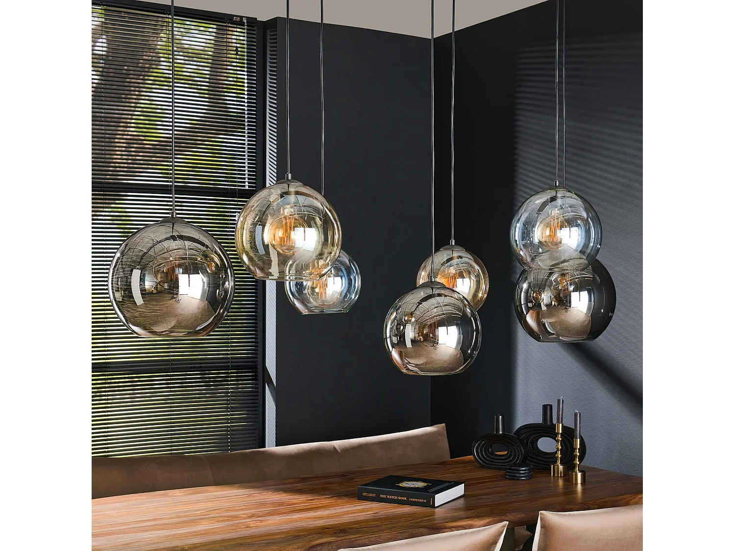 Suspension globe 7 lampes multicolores NOVA