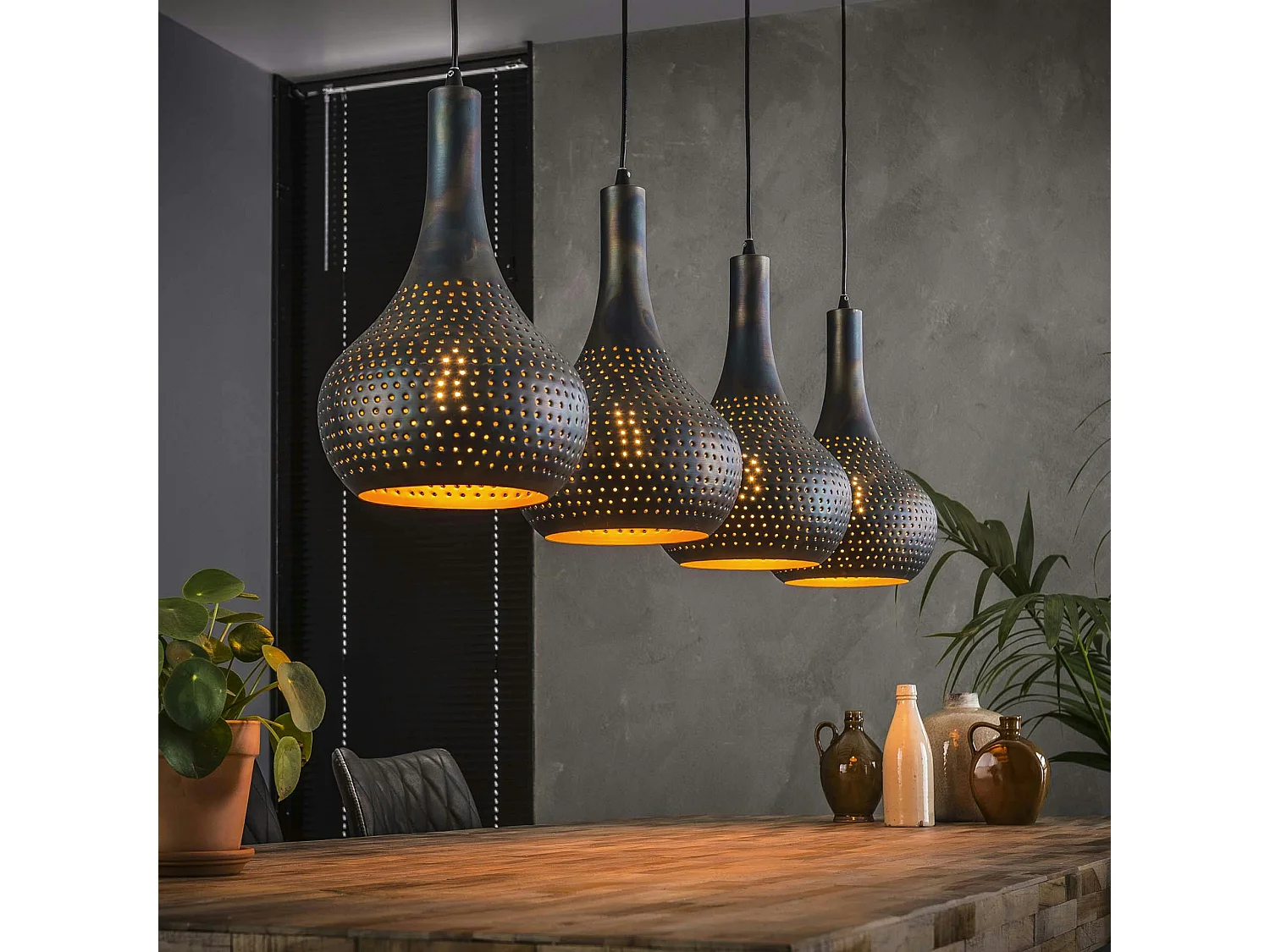 Suspension luminaire noir 4 lampes métal ajouré 130 cm JAVA