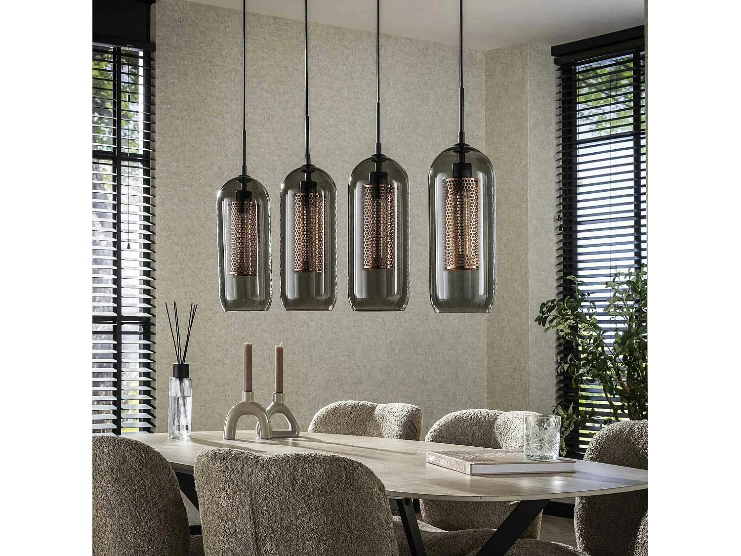 Suspension en verre fumé et métal cuivré 4 lampes horizontales NOVA