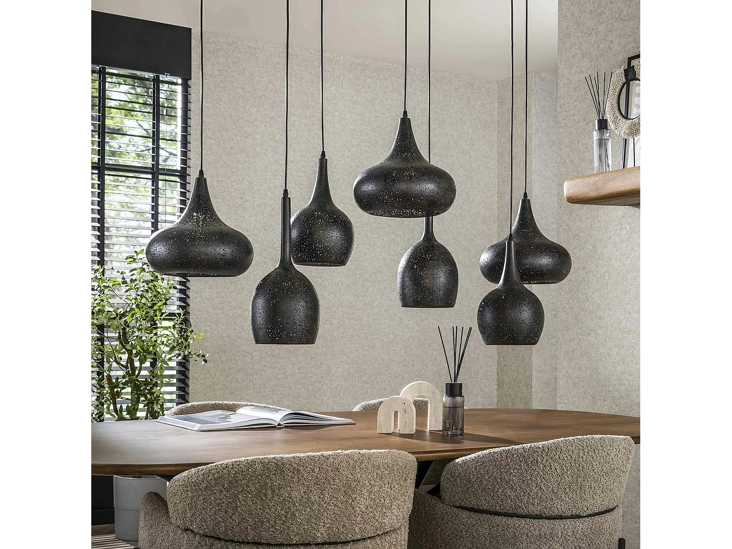 Suspension de table 7 abat-jour métalliques ajourés RALF