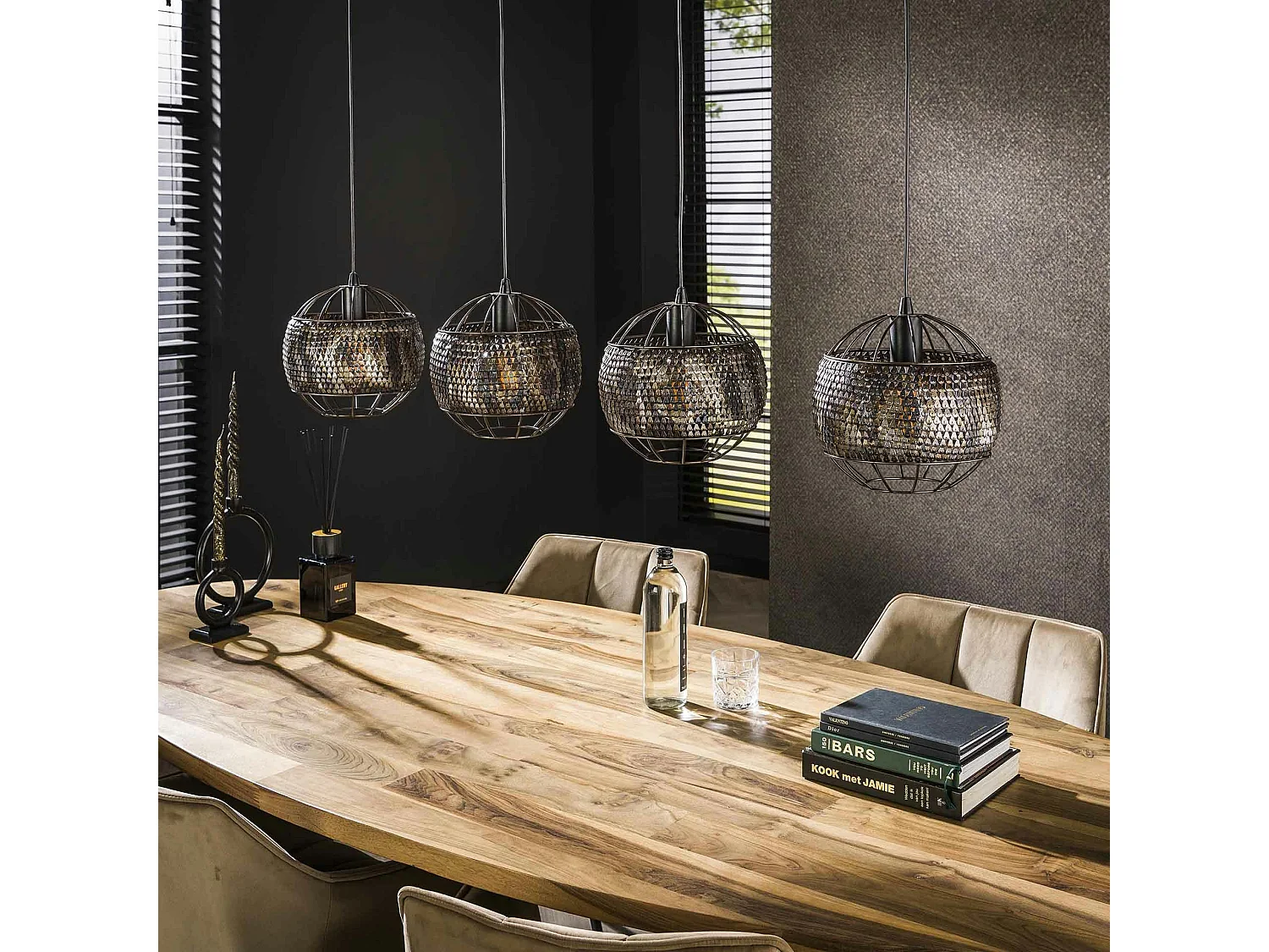 Suspension de salle à manger 4 abat-jour globes effet maille TRIBECA