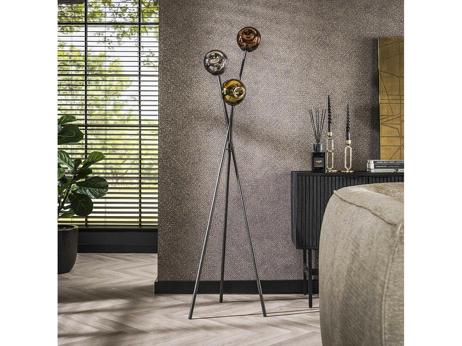 Lampadaire salon 3 abat-jour déformés multicolores NIAGARA