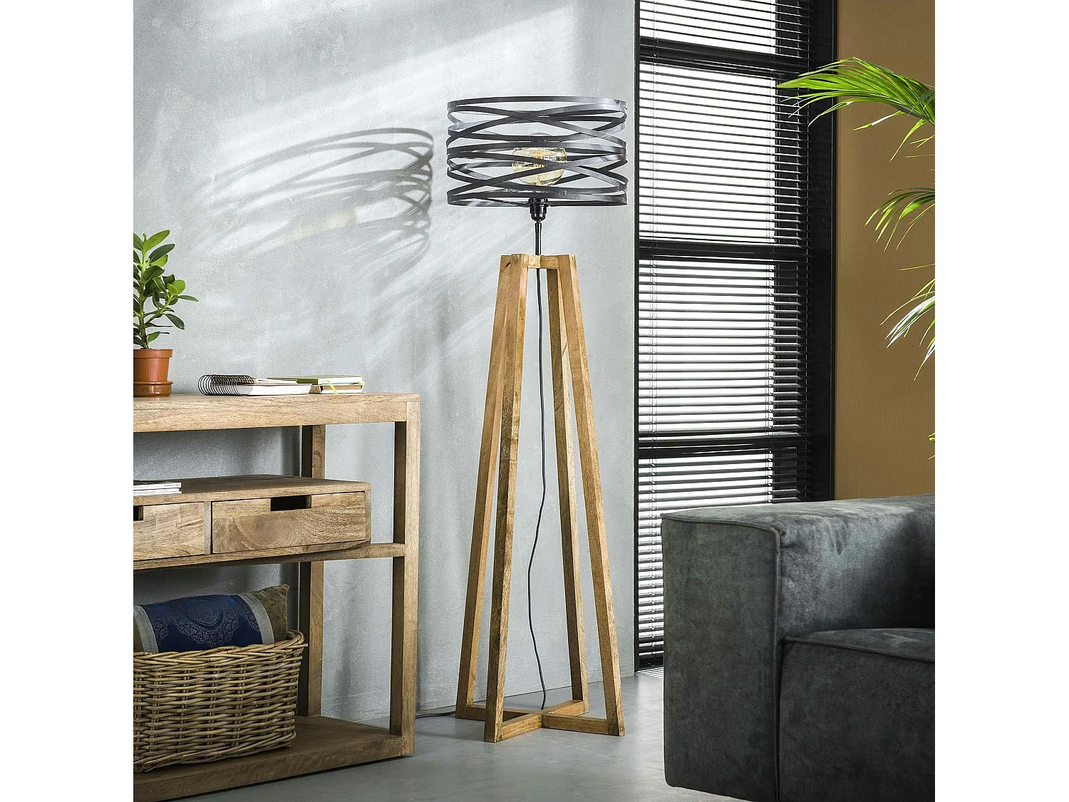 Lampadaire moderne effet ruban pieds bois naturel RALF