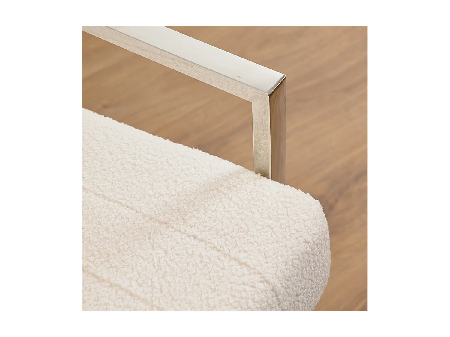 Butaca blanca 80*71*70 acero inoxidable  cromo tela bear rizo luxury