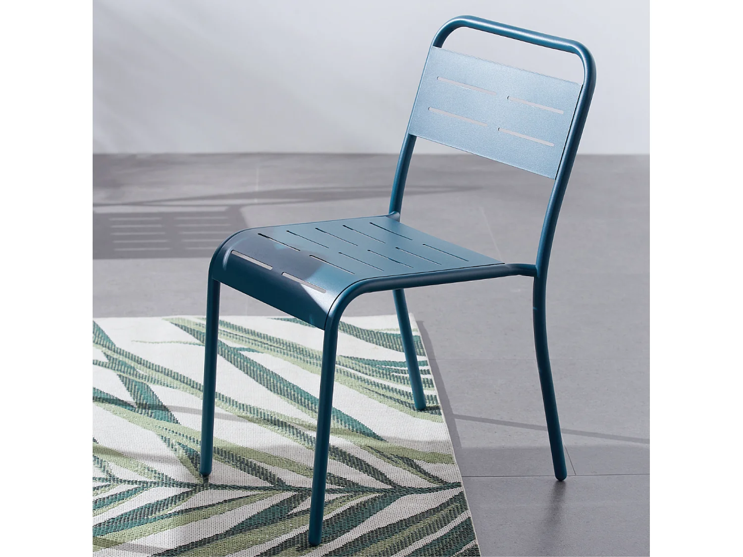 Lot de 4 chaises en acier bleu BERGAME