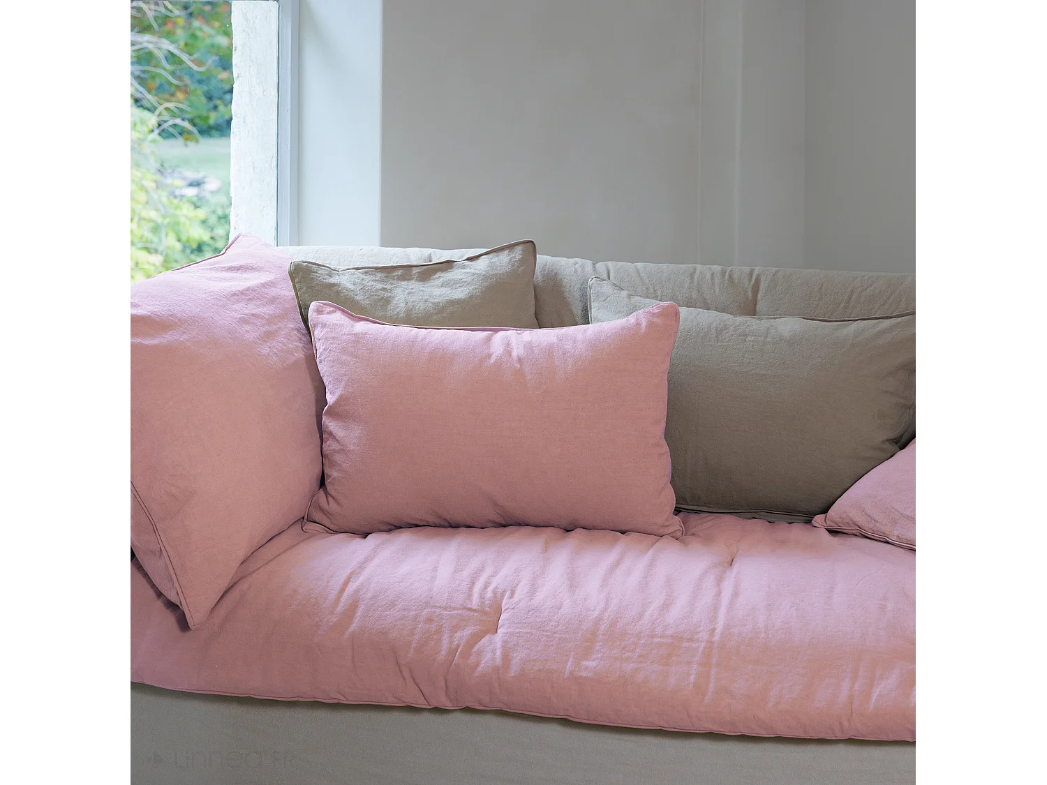 Housse de coussin 45x45 cm 50% lin et 50% coton collection OPERA DECO rose