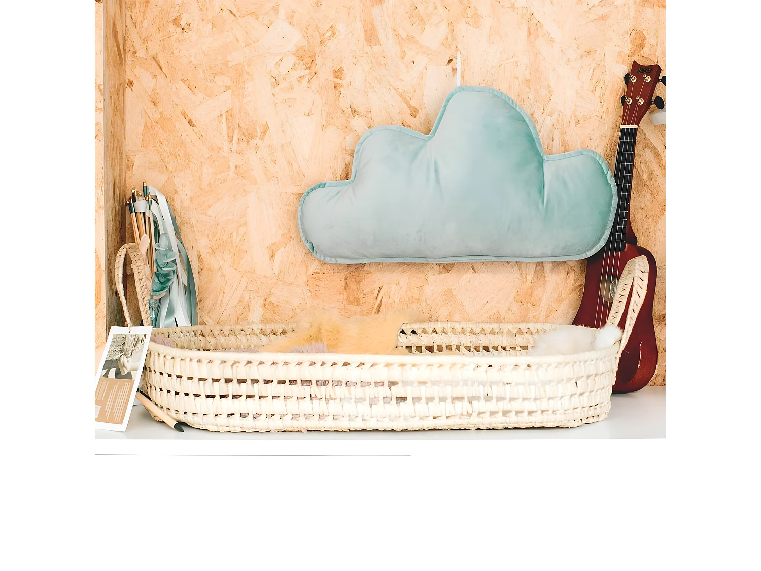 Fasciatoio con maniglie rattan marrone 9x44x84cm