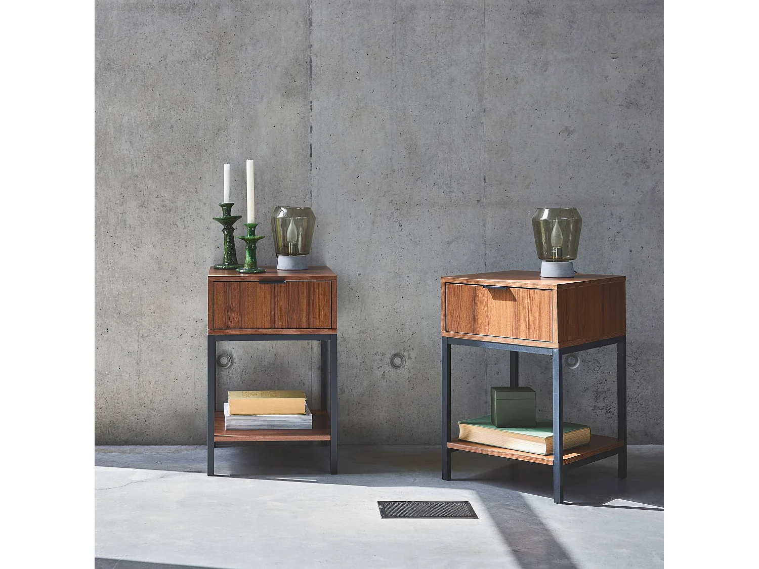 Set di 2 comodini in metallo noce e nero, 1 cassetto, marrone