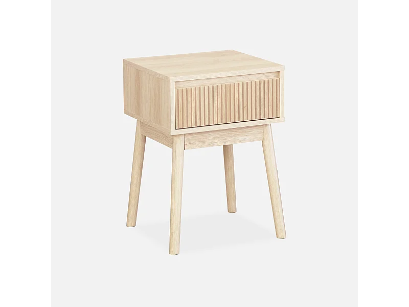 Table de chevet avec un tiroir. Panneaux stratifiés couleur naturelle. Pied en bois de sapin.  L 39 x l 39 x H 55.4cm LINEAR
