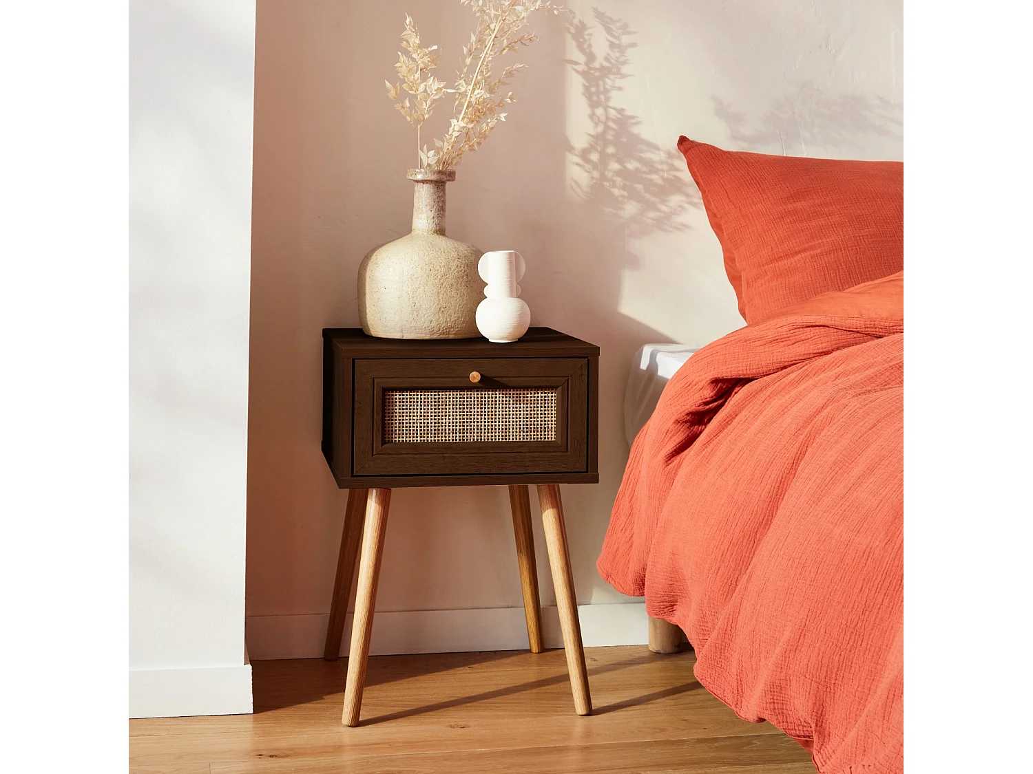 Table de chevet décor bois & cannage avec 1 tiroir - coloris bois foncé - Bohème