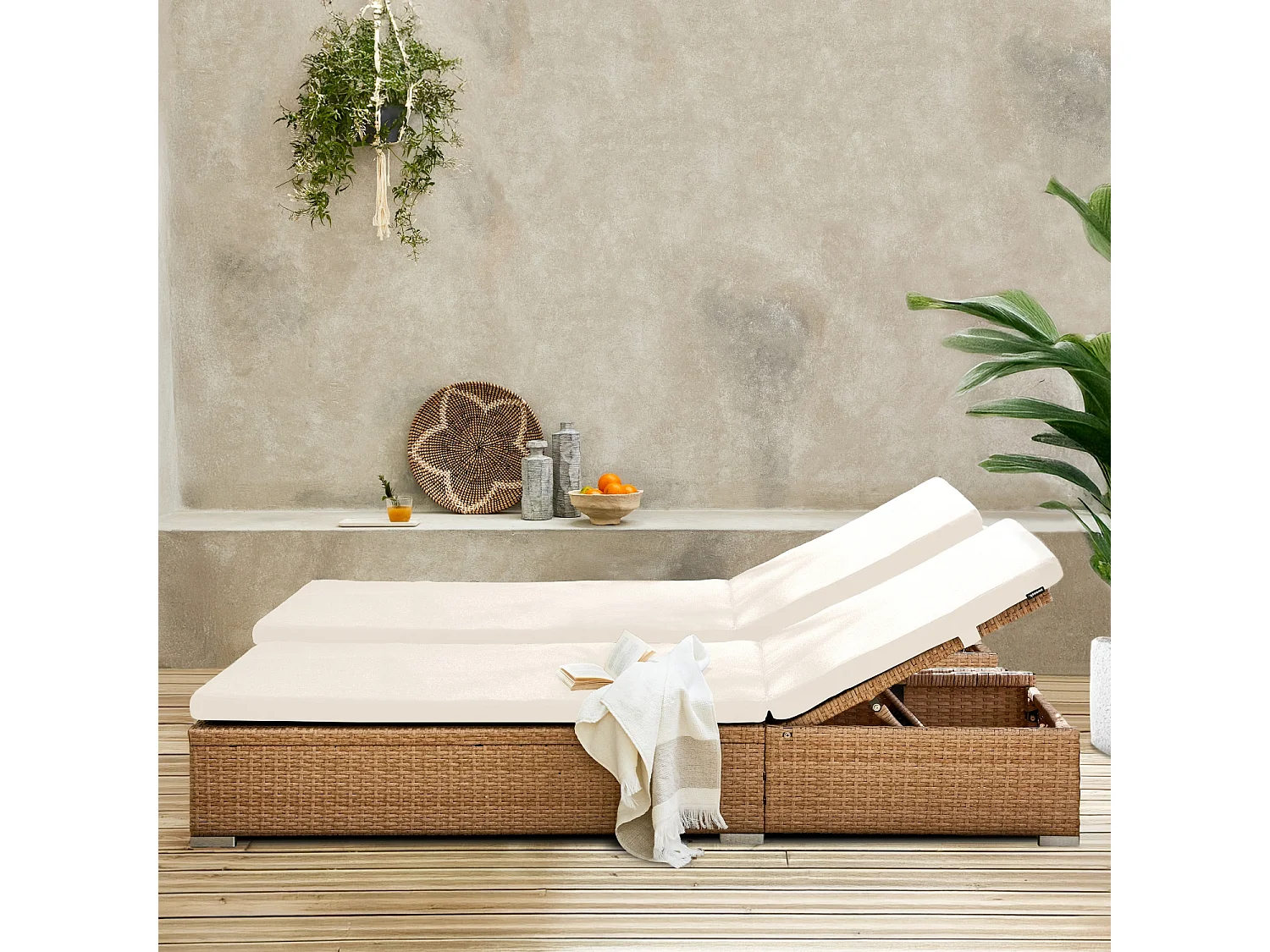 Set di 2 lettini prendisole in resina intrecciata di poliestere, beige