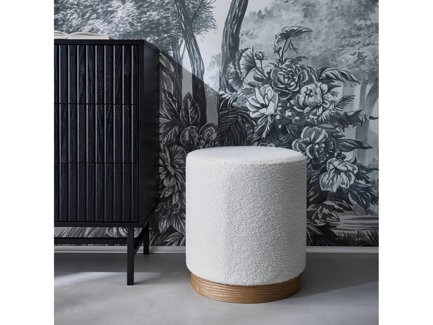 Taburete estilo escandinavo de rizos blancos blanco