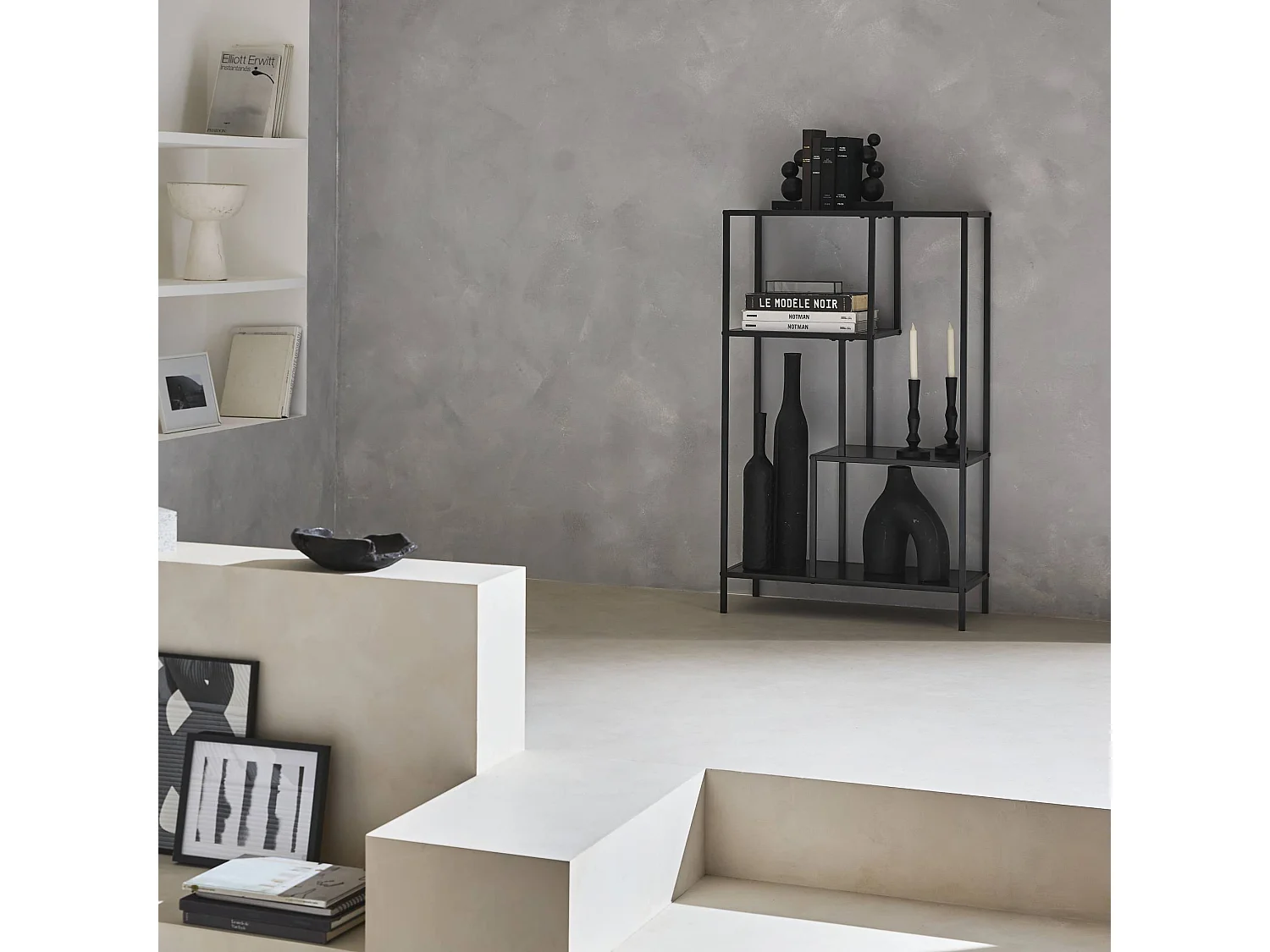 Etagère bibliothèque noir en métal noir asymétrique 4 niveaux INDUSTRIELLE  L 69 x P 33 x H 113.5cm