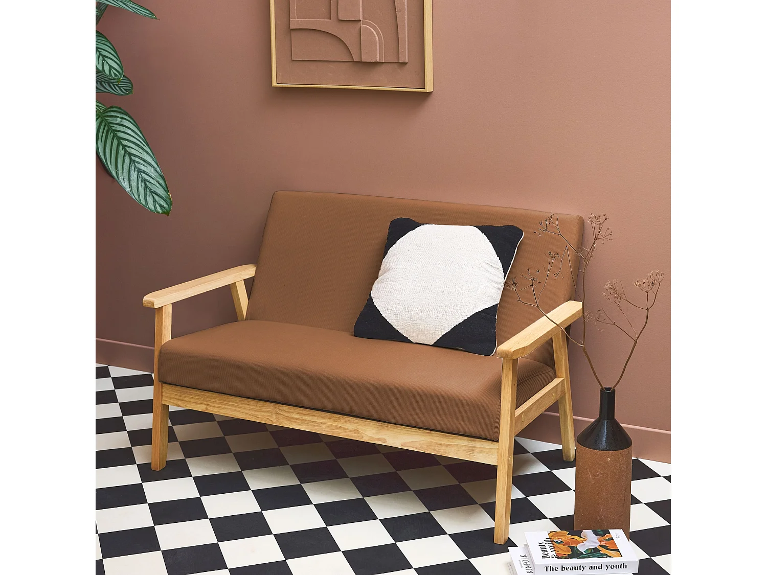 Banquette canapé 2 places en bois et tissu velours côtelé coloris marron. Isak. L 114 x P 69.5 x H 73cm